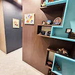 - Spacious Designer In Lägenhet *