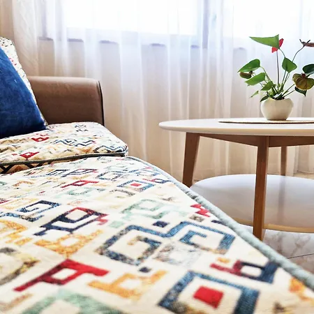 Lejlighed - Spacious Designer In