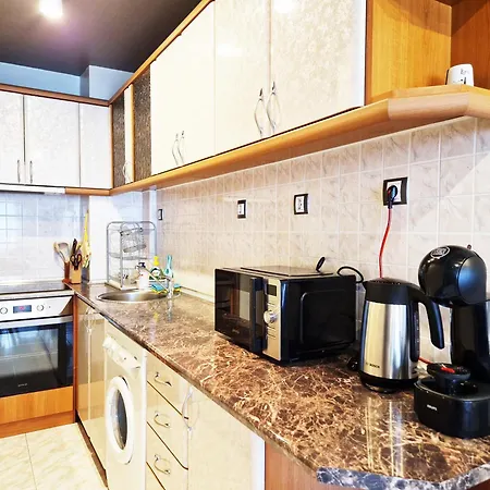 - Spacious Designer In شقة ستارا زاغورا