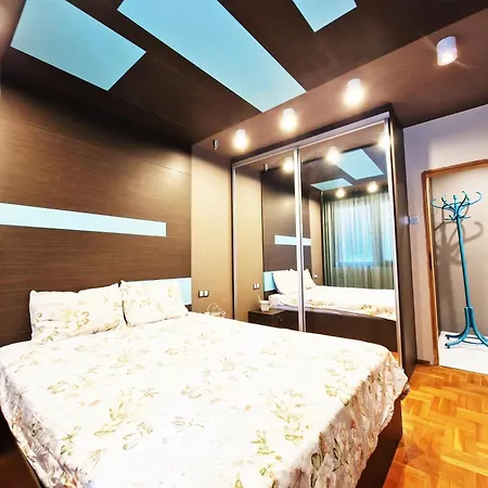 - Spacious Designer In Apartman Sztara Zagora