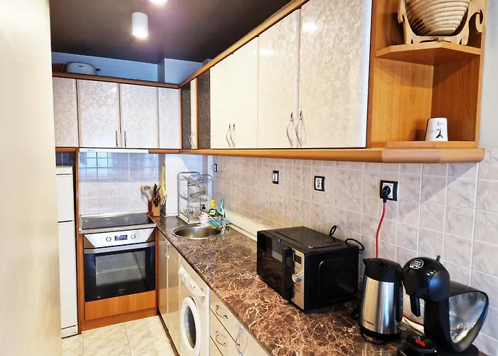 - Spacious Designer In ستارا زاغورا